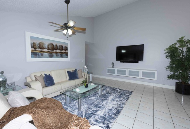 Foto del edificio - 1093  Summit Trail Circle A
