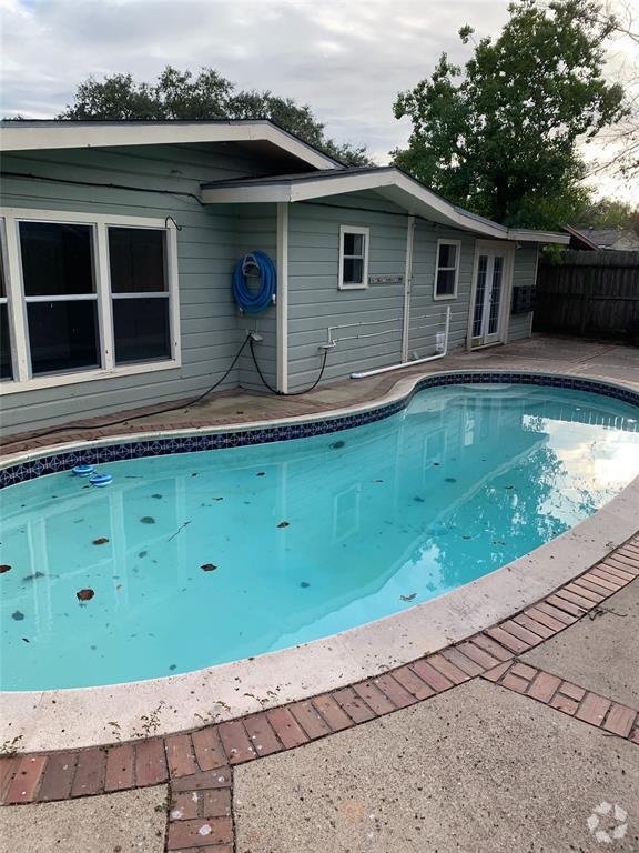 Offatts Bayou Apartments for Rent with Hardwood Floors Galveston, TX