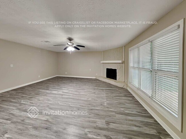 Foto del edificio - 210 Hunt Ridge Dr