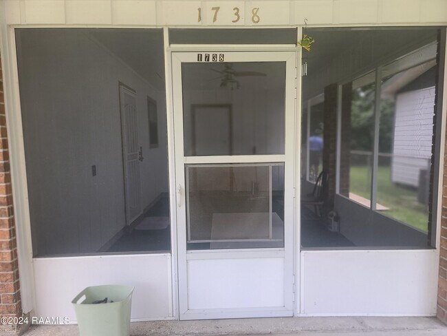 Building Photo - 1738 Caddo St