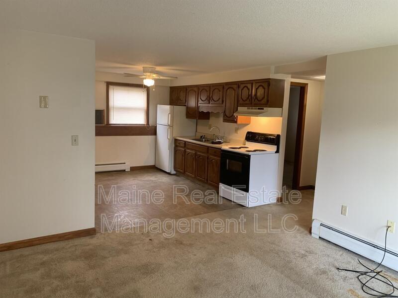 385 Pine St Unit 5, Bangor, ME 04401 Condo for Rent in Bangor, ME
