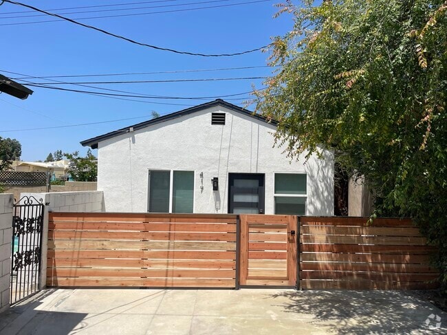 Building Photo - 487 Saint Augustine Ave