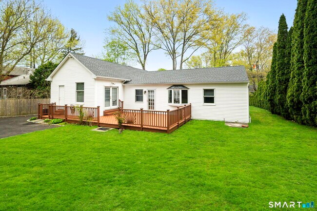 Foto del edificio - 33 Circle Dr