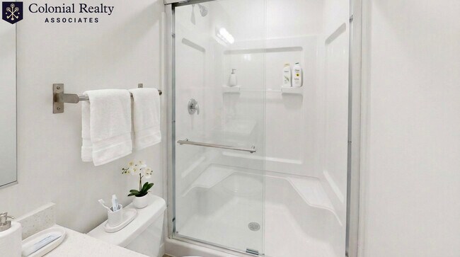 Building Photo - 69 Babcock St