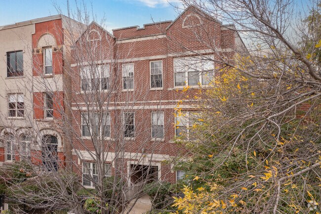Foto del edificio - 2117-2119 W Washington Blvd