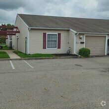 Building Photo - 582 Moull St
