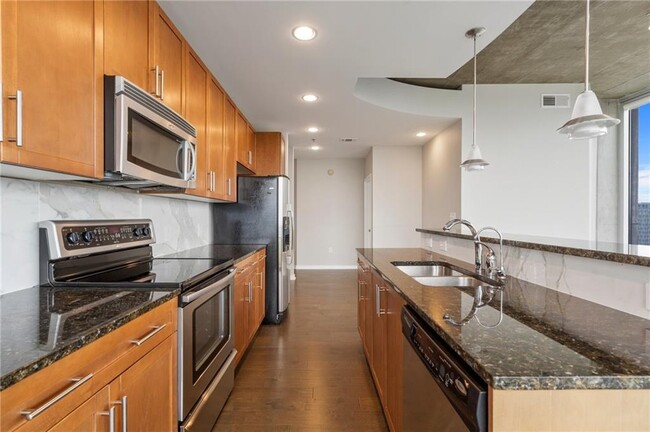 Building Photo - 855 Peachtree St NE