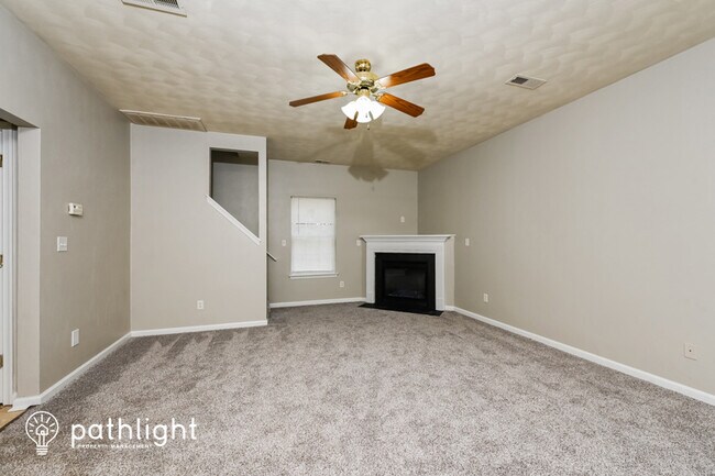 Foto del edificio - 404 Varsity Ct