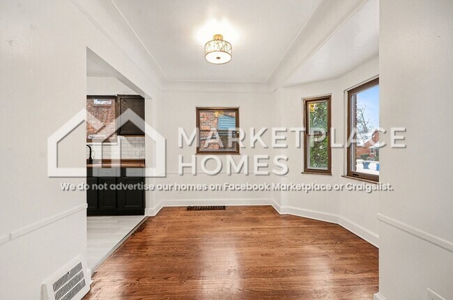 Foto del edificio - 15866 Mansfield St