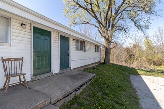 Building Photo - 705 W Cunningham Dr