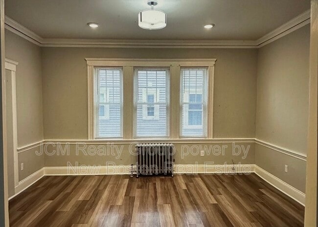 Photo - 100 Maverick St Apartment