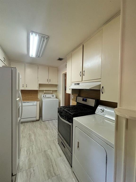 Foto del edificio - 1408 Romeria Dr