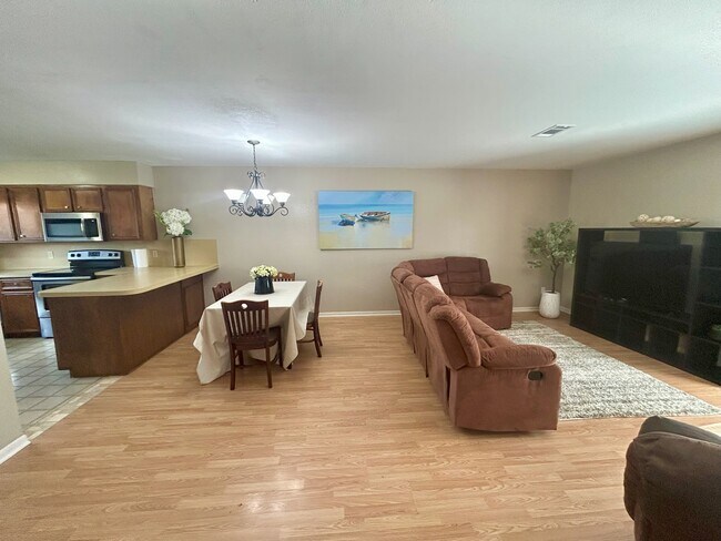 Foto del edificio - 300 Lucy Ln