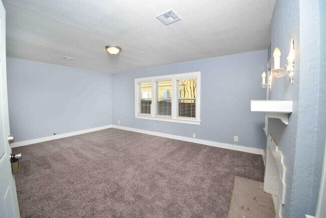 Foto del edificio - 952 S Darlington Ave