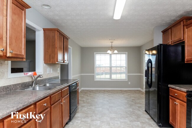 Foto del edificio - 85 Natalie Ct