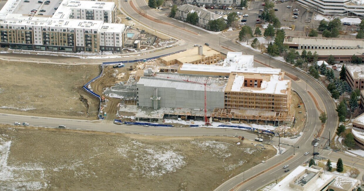 Hensley at the District Apartments in Centennial, CO