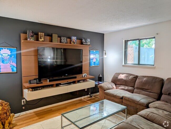 Building Photo - 42 Briarglen Pl