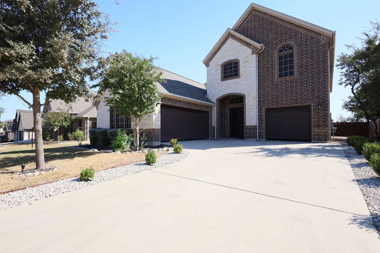 Foto principal - Beautiful 4-Bedroom Home in Stevens Ranch ...