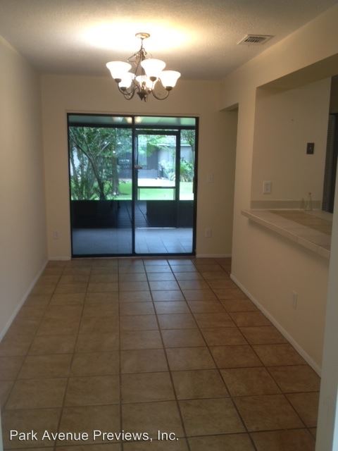 Building Photo - 603 Casa Park Court C