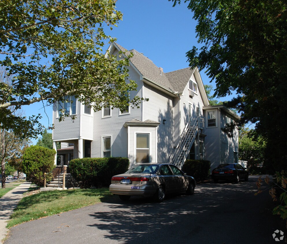 Primary Photo - 315 Packard St