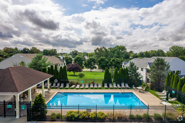 Building Photo - Chester View Apartments