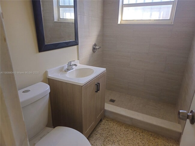 Foto del edificio - 2525 NW 11th Ave