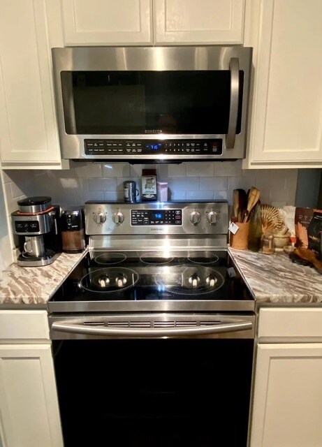 Foto del edificio - 1245 Lakefront Dr