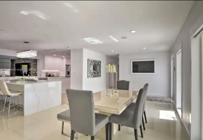 Foto del edificio - 10963 SW 124th Rd