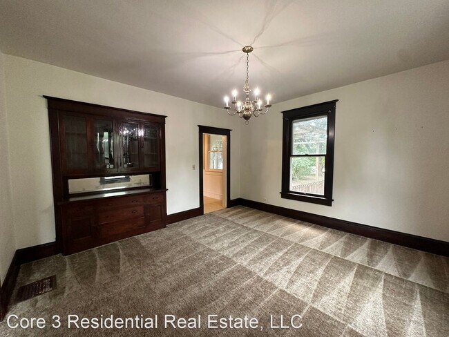 Building Photo - 3 br, 1 bath House - 305 Phoenix