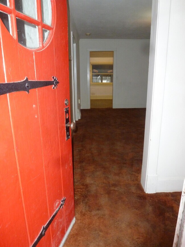 Foto del edificio - 1055 NE Lake St