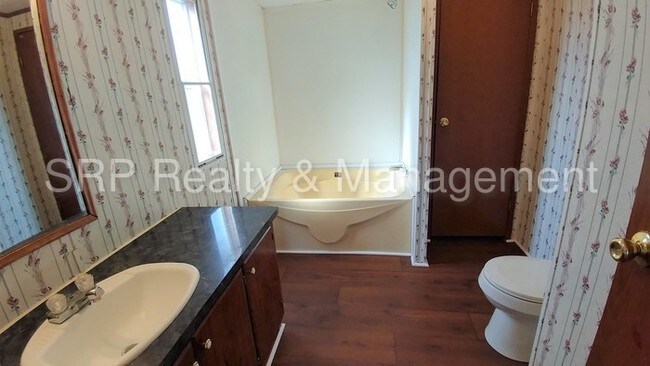 Foto del edificio - 3825 3rd Creek Church Rd