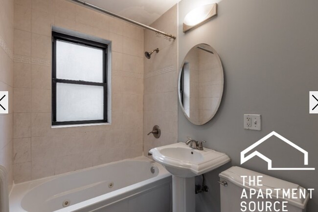 Photo - 740 W Addison St Apartment