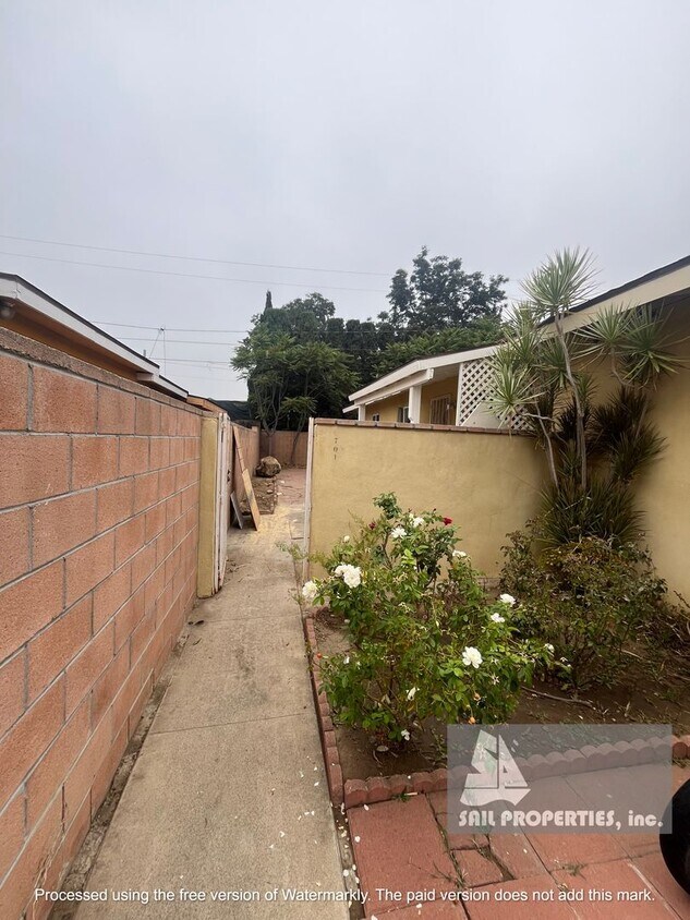 Foto principal - 701 E Chalynn Cir