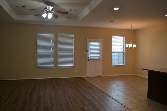 Foto del edificio - 1019 Larkfield Dr