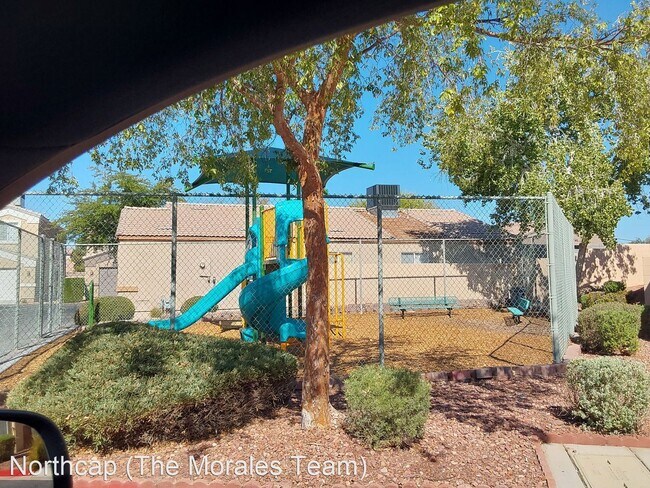 Foto del edificio - 2 br, 2 bath House - 5228 Jewel Canyon Dr