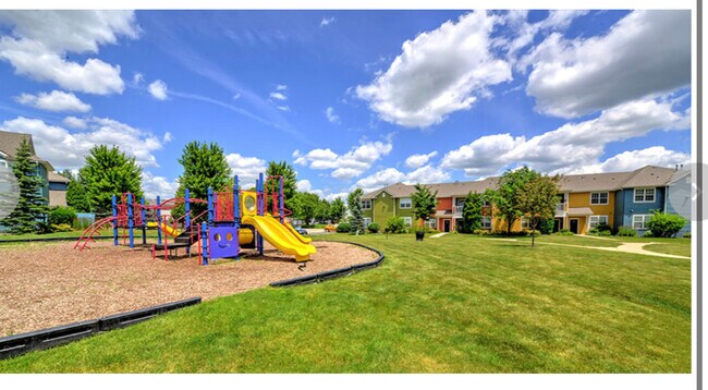 Building Photo - 2611 St Albans Cir