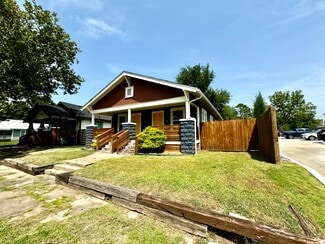 Building Photo - 1007 S Quincy Ave