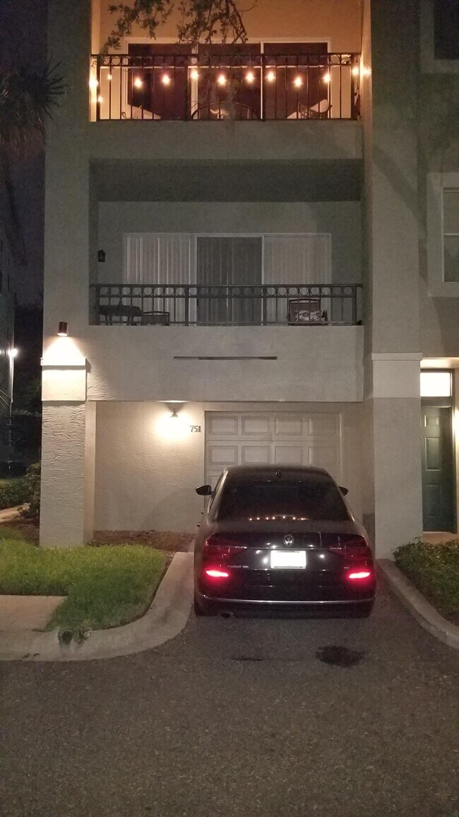 Building Photo - 751 Mainsail Drive