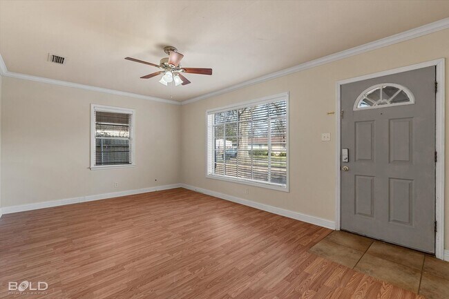 Building Photo - Anderson Island - 3BD/1BA - Showings to begin July 20th