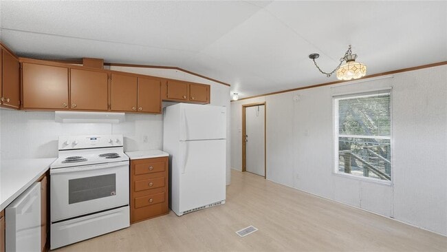 Foto del edificio - 502 Wayside Dr