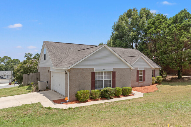 Building Photo - 380 Riverchase Blvd