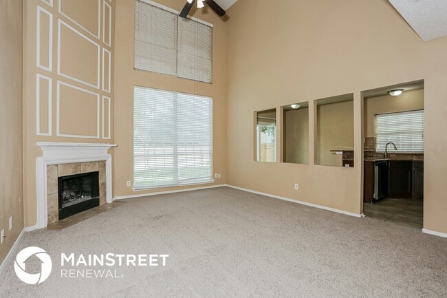 Building Photo - 2716 Hemingway Dr