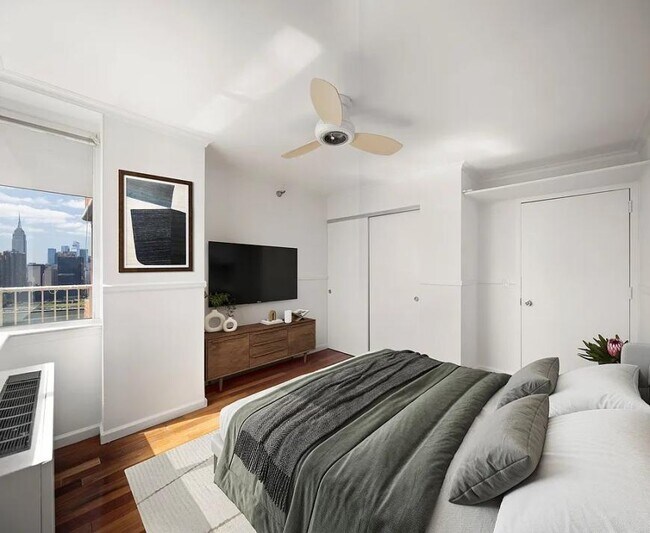 Foto del edificio - 3 bedroom in Long Island City NY 11109