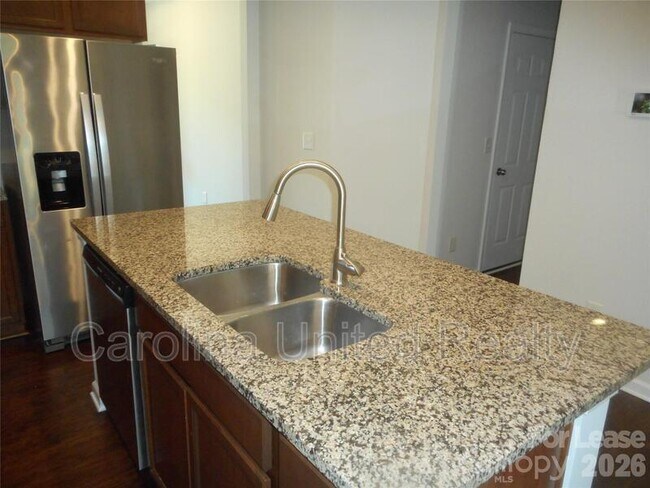 Foto del edificio - 5522 Harris Cove Dr