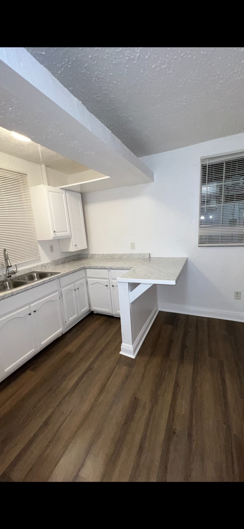 Photo - 3958 Normandie Ave Apartment