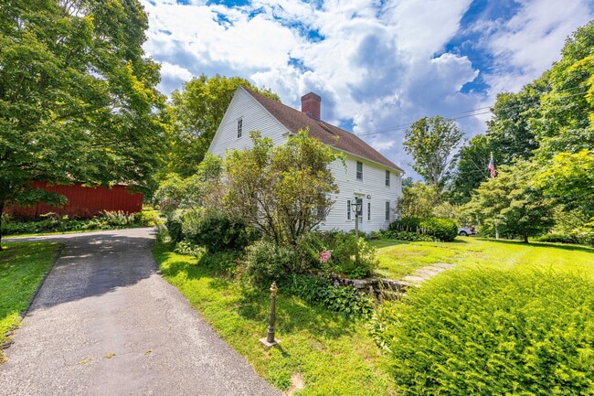 Building Photo - 73 Westledge Rd