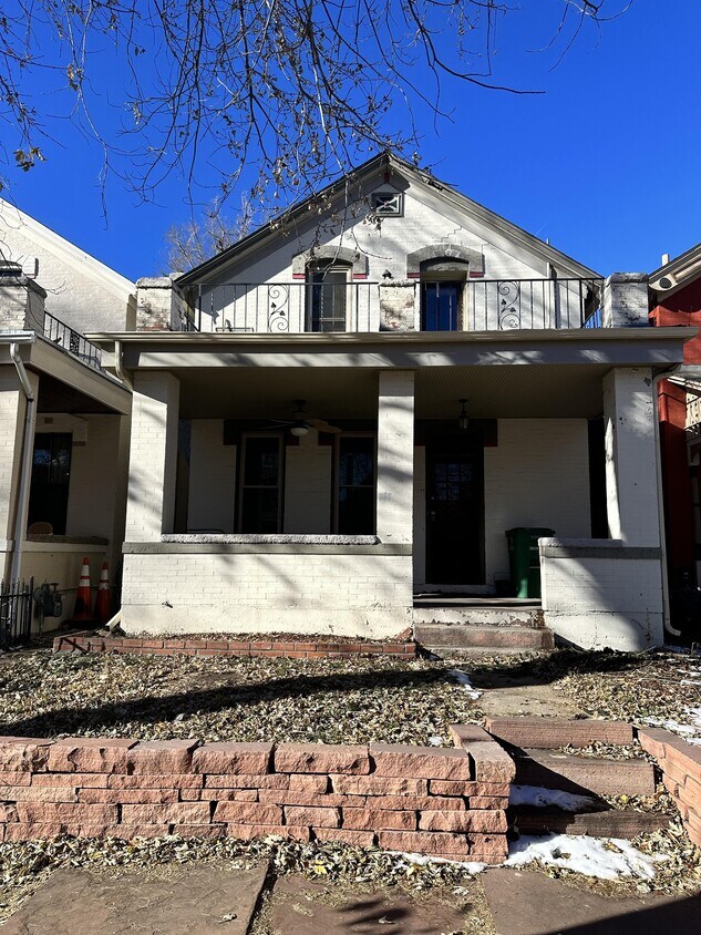 Foto principal - 2065 Emerson St