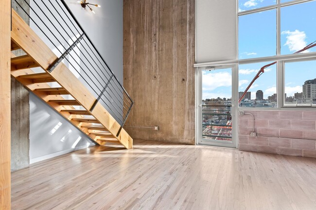 Foto del edificio - Penthouse Loft in Golden Triangle