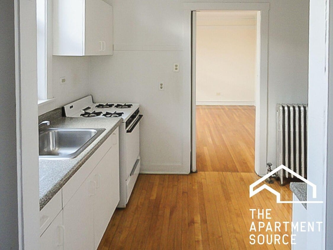 Photo - 3933 North Keeler Avenue #2E