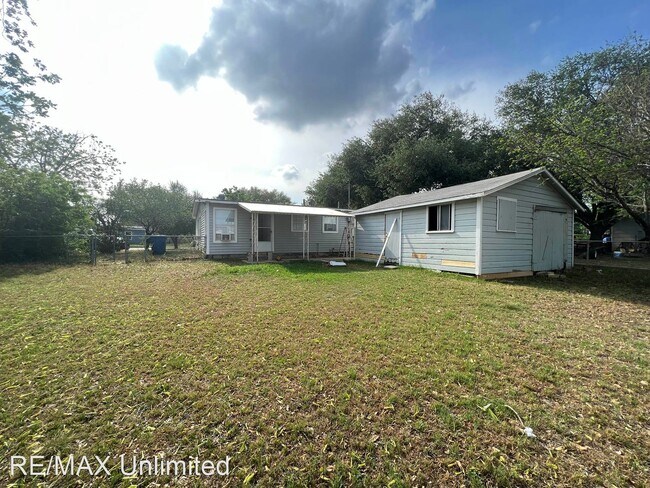 Foto del edificio - 3 br, 1 bath House - 210 Adelphia Ave